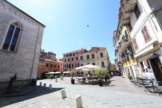 BeB in Piazzetta Sarzana  002.jpg